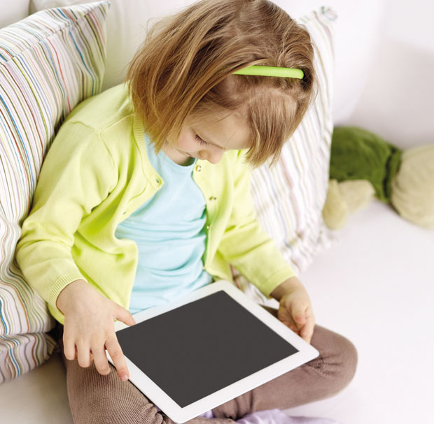 Пола сата дневно за игрице